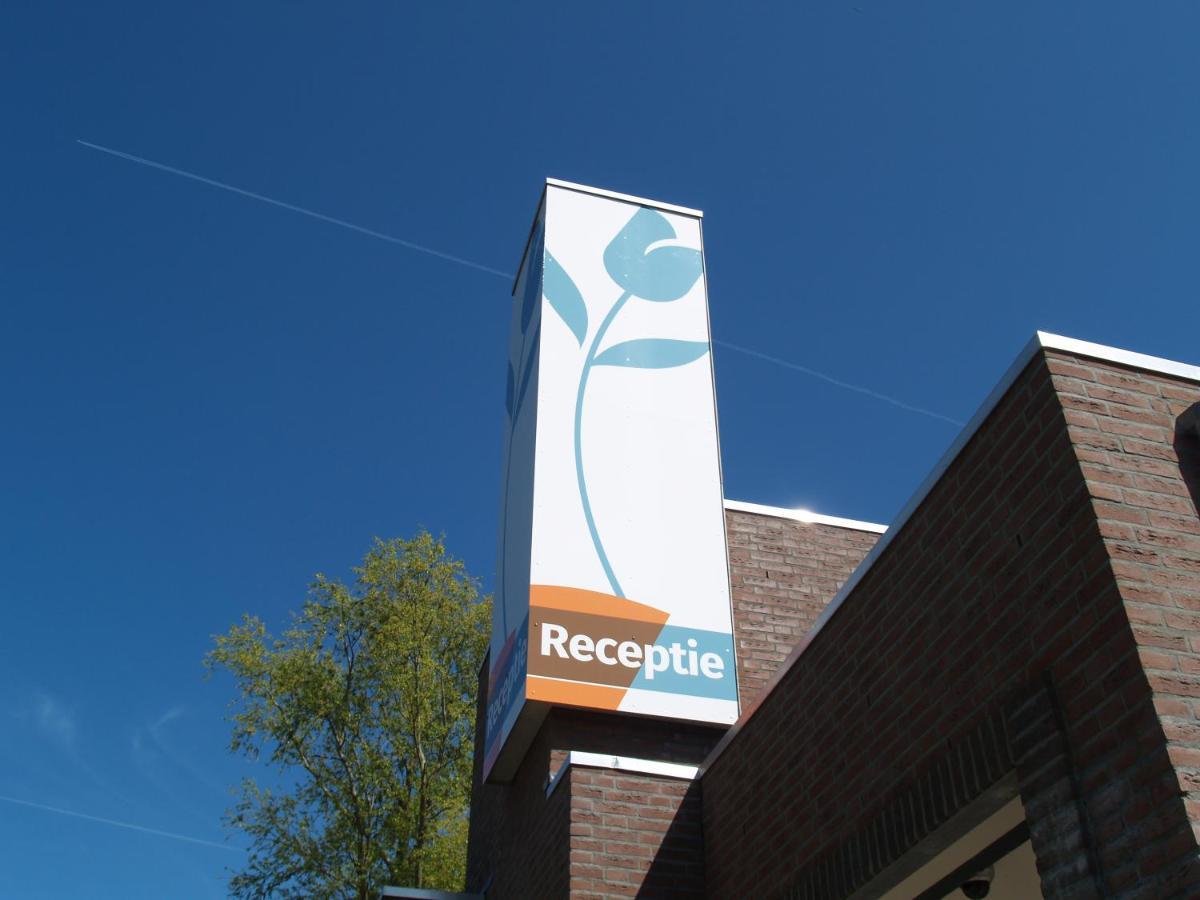 Europarcs De Biesbosch Hotel Willemsdorp Bagian luar foto