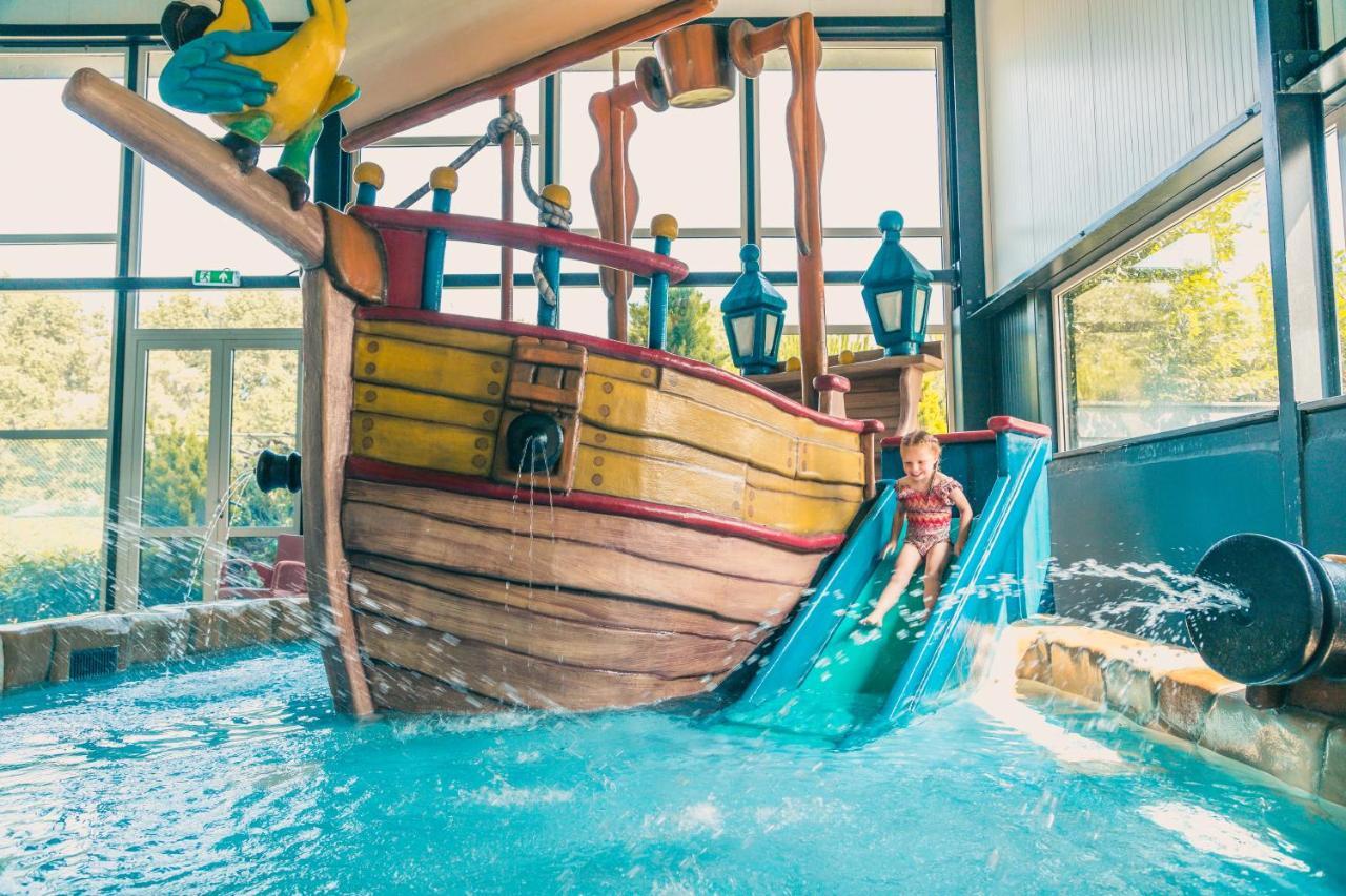 Europarcs De Biesbosch Hotel Willemsdorp Bagian luar foto